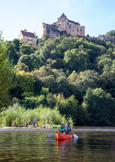 Descente en canoë de La Roque-Gageac au château des Milandes
