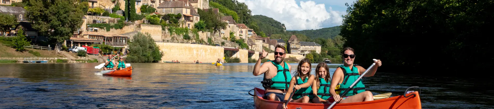 Parcours de canoë sur la rivière Dordogne à proximité de Sarlat